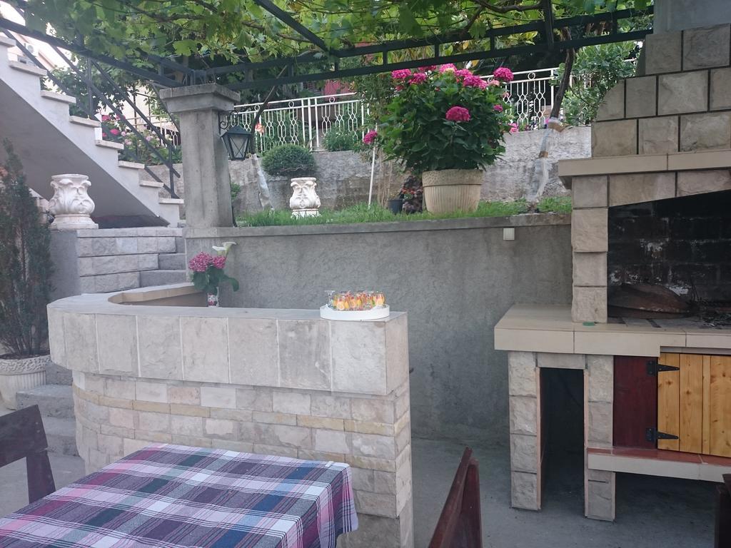 Apartments Sandra Tivat Ngoại thất bức ảnh