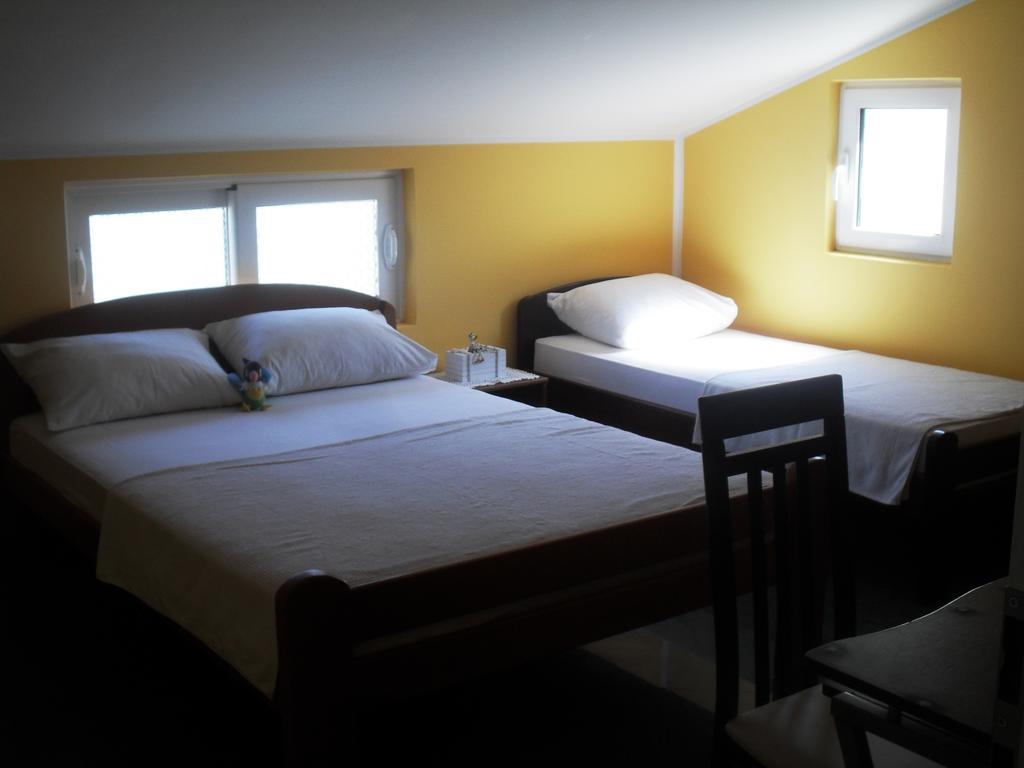 Apartments Sandra Tivat Ngoại thất bức ảnh