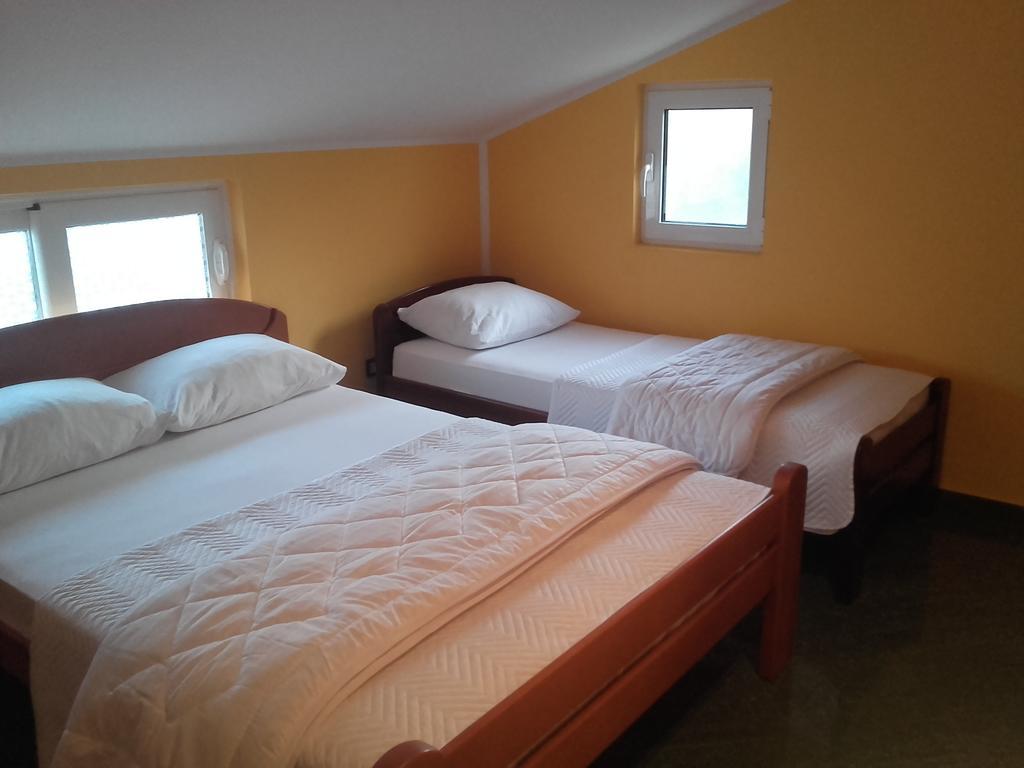 Apartments Sandra Tivat Ngoại thất bức ảnh