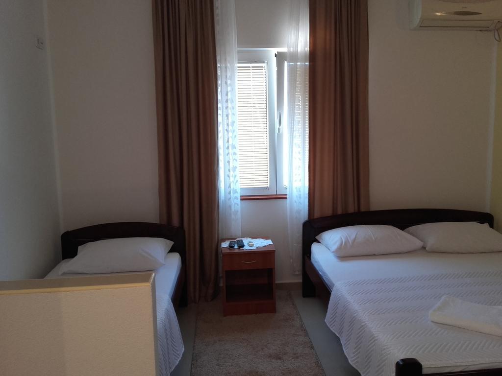 Apartments Sandra Tivat Ngoại thất bức ảnh