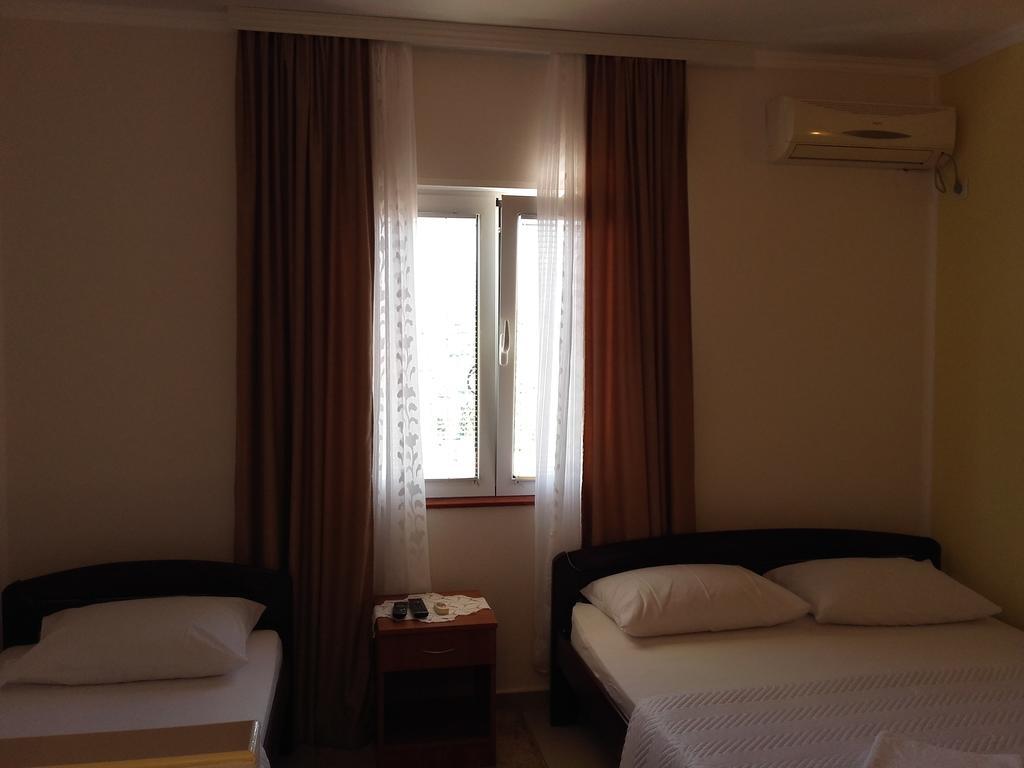 Apartments Sandra Tivat Ngoại thất bức ảnh