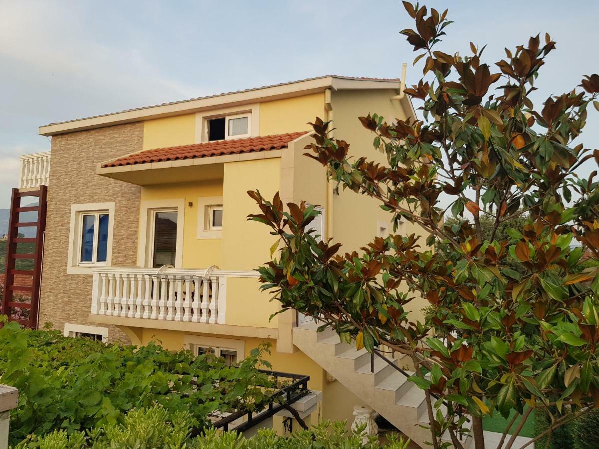 Apartments Sandra Tivat Ngoại thất bức ảnh