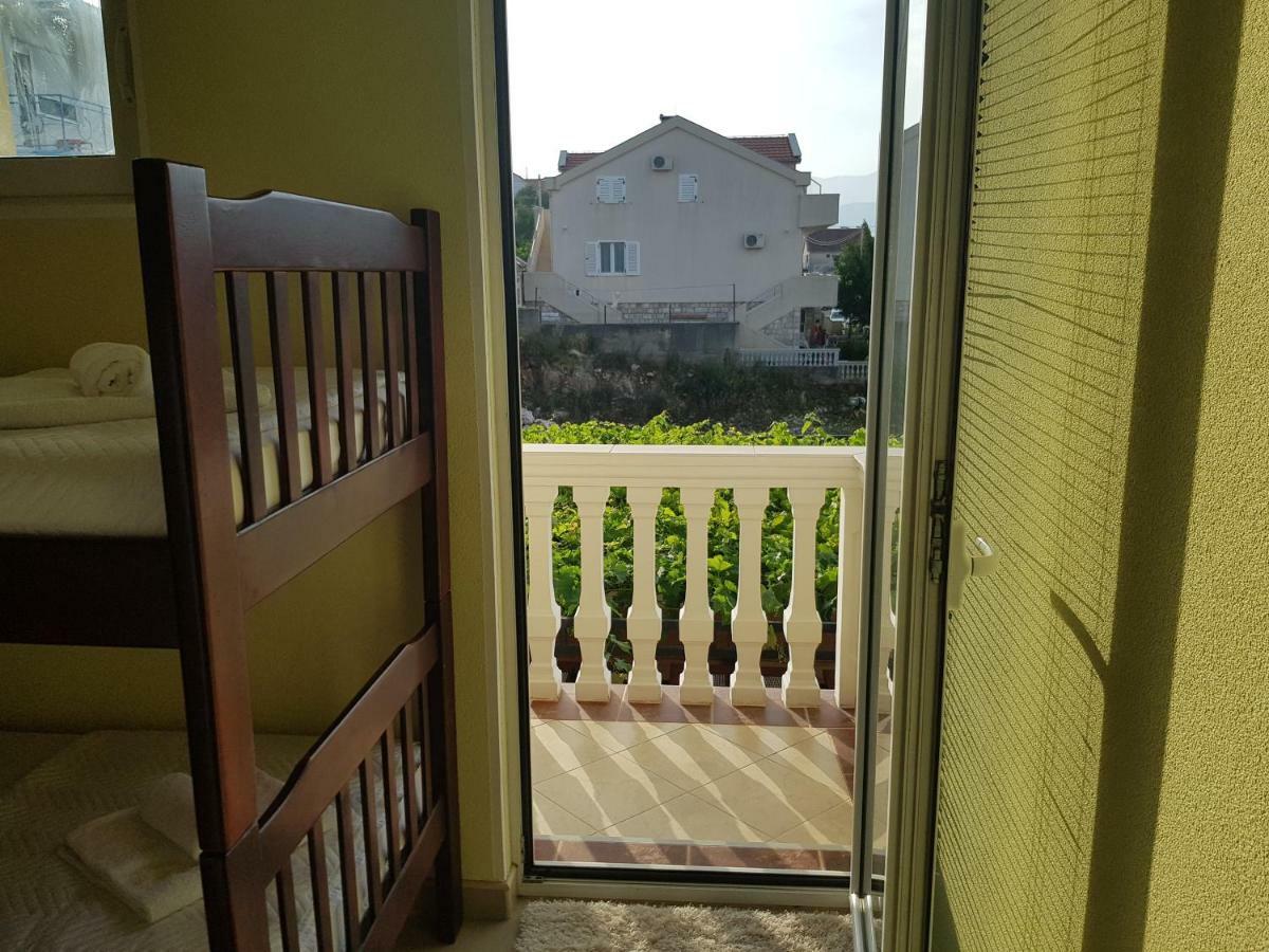 Apartments Sandra Tivat Ngoại thất bức ảnh