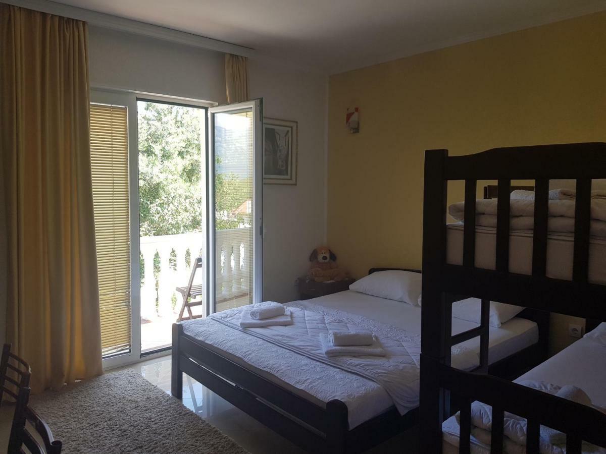 Apartments Sandra Tivat Ngoại thất bức ảnh