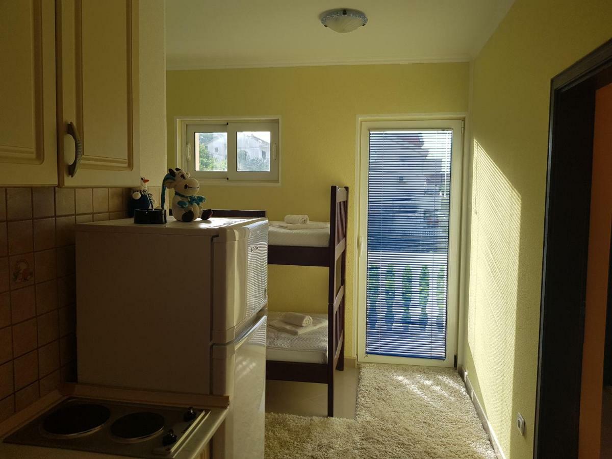 Apartments Sandra Tivat Ngoại thất bức ảnh